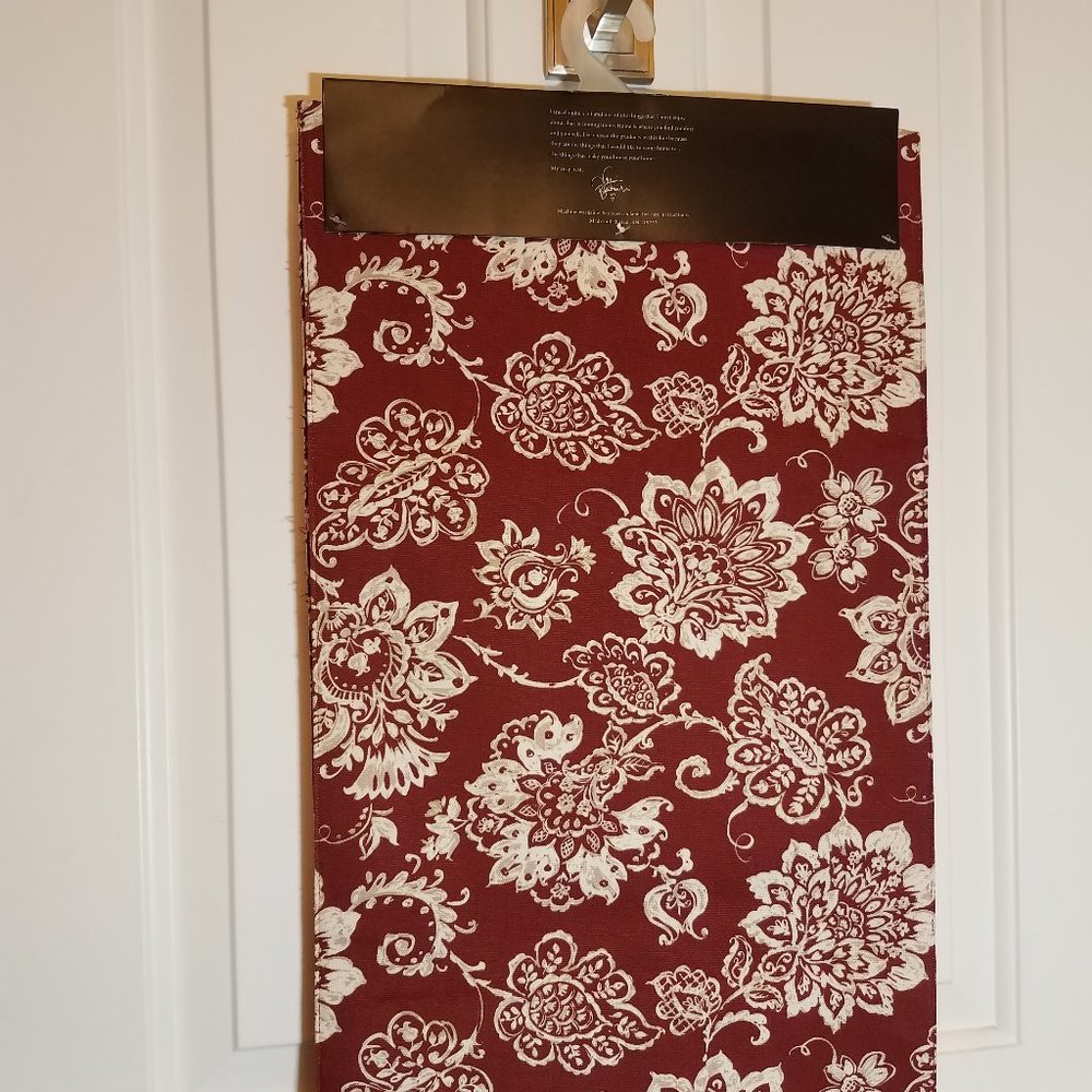 Table Runner